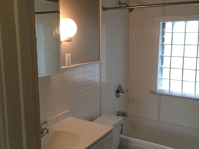 806 Forest Ave — Photo 23