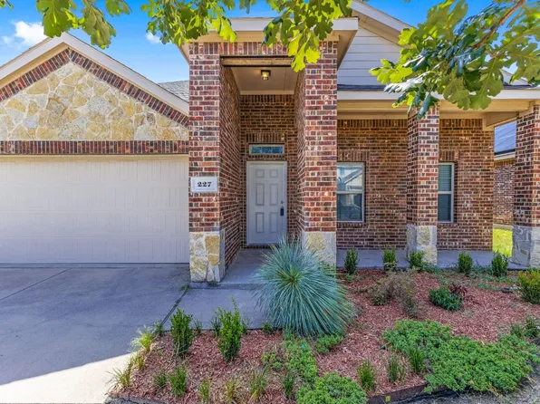227 Old Spanish Trl, Waxahachie, TX 75167