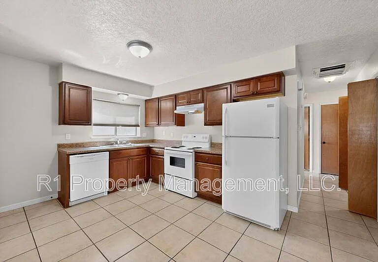222 Shannon Pl NW #1 — Photo 10