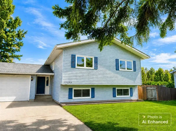 11129 W 92nd St, Peace River, AB T8S 1P6