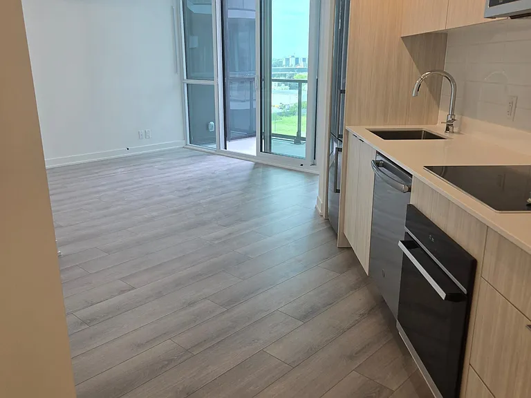 20 Deans Dr #624 — Photo 2