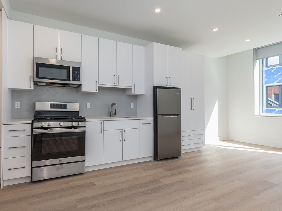 1st image of 1127 Harrison Ave #221