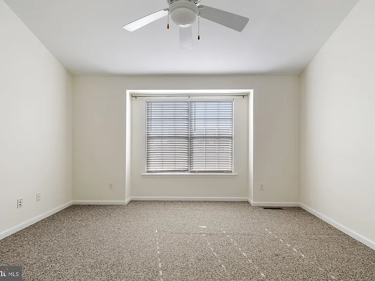 311 Paradee Dr — Photo 15