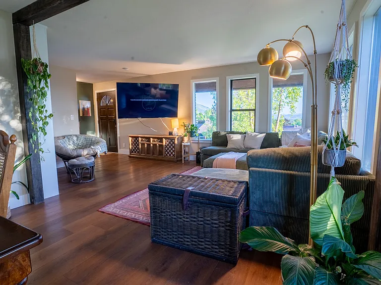 1041 Lamplighter Dr — Photo 7