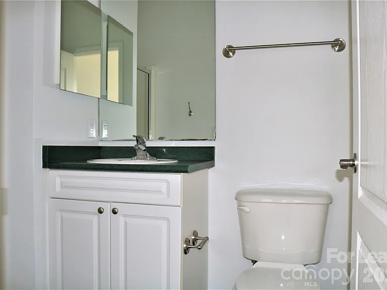 15232 Coventry Court Ln — Photo 16