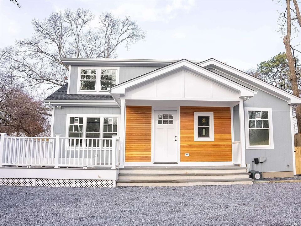 828 Flanders Rd, Flanders, NY 11901 Zillow