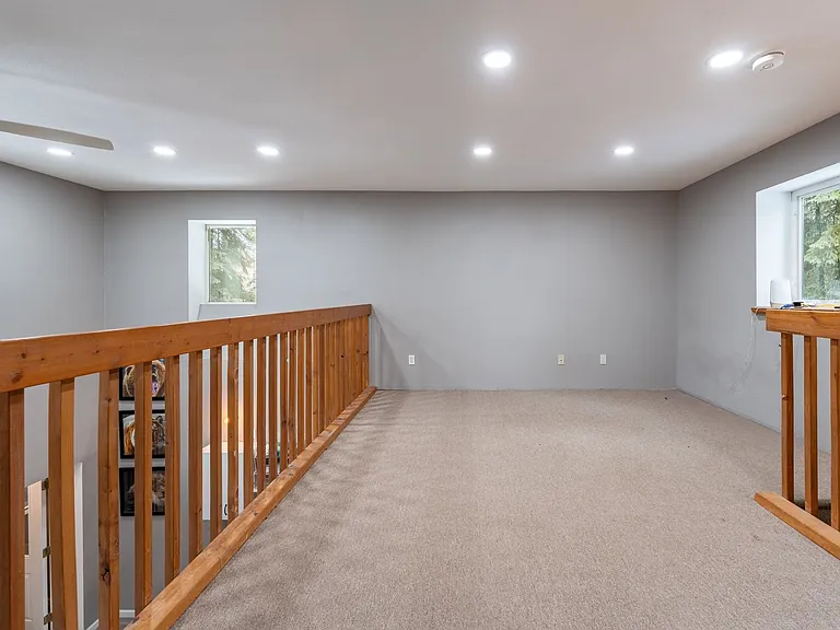 634 Cloud Rd — Photo 11
