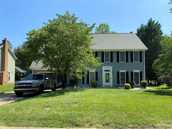 2124 Long Ridge Ln, Charlotte, NC 28214