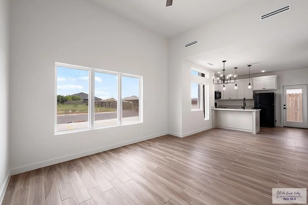 2 bed, 2.0 bath, 1028 sqft, $1,650 — Photo 1