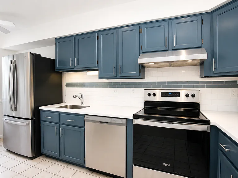 40 Huntington Ct #40 — Photo 3