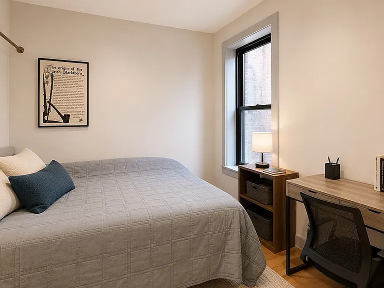 1721 Woodbine St #1R — Photo 5
