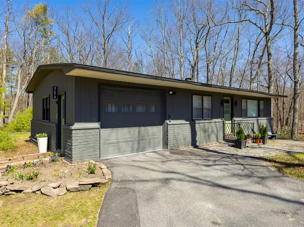 31 Zena Rd, Woodstock, NY 12498