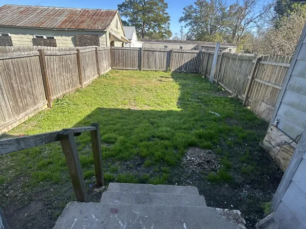 408 Hawthorne St, Abbeville, LA 70510