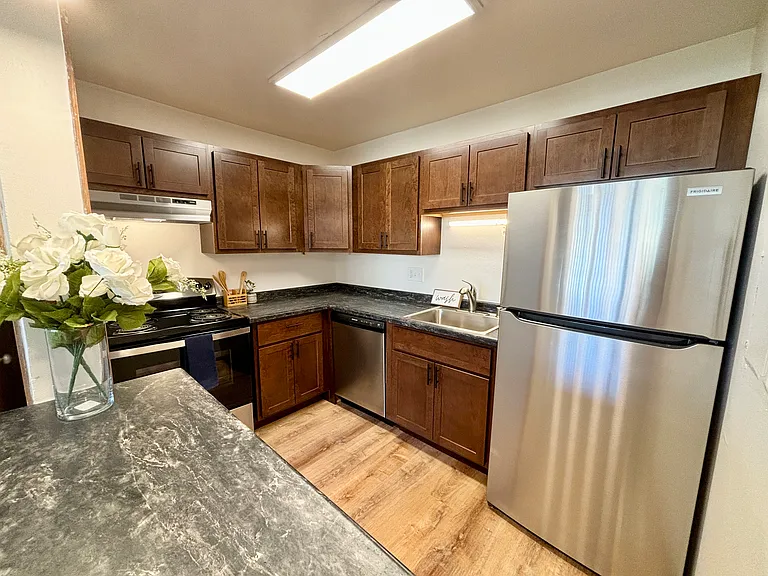 1019 Fiedler Ln #6 — Photo 6