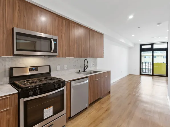 1525 N Hobart Blvd, 1525 N Hobart Blvd #302, Los Angeles, CA 90027