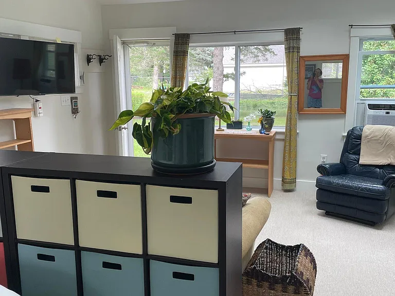 65 Jordan Ave #STUDIO — Photo 15