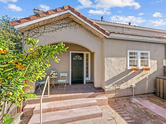 3rd image of 4636 Redwood Rd