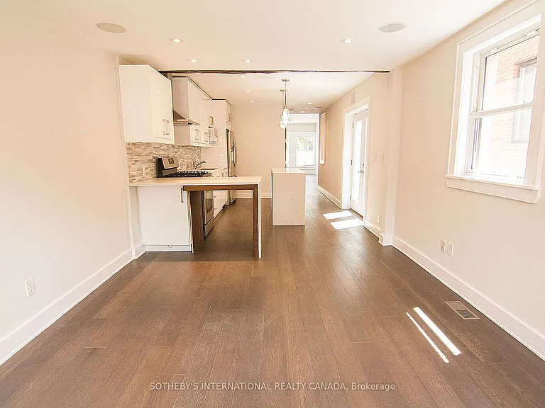 900 Manning Ave #MAIN — Photo 8