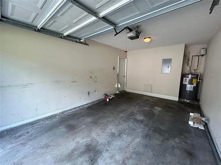 3233 Glenloch Pl — Photo 36