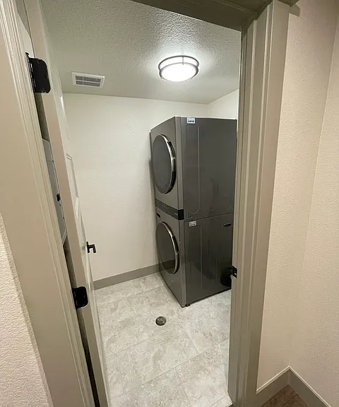 6710 Hillside Way — Photo 28
