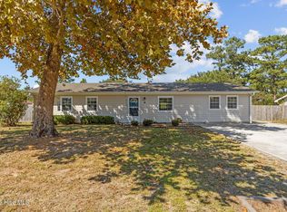 129 Bayberry Rd, Newport, NC 28570