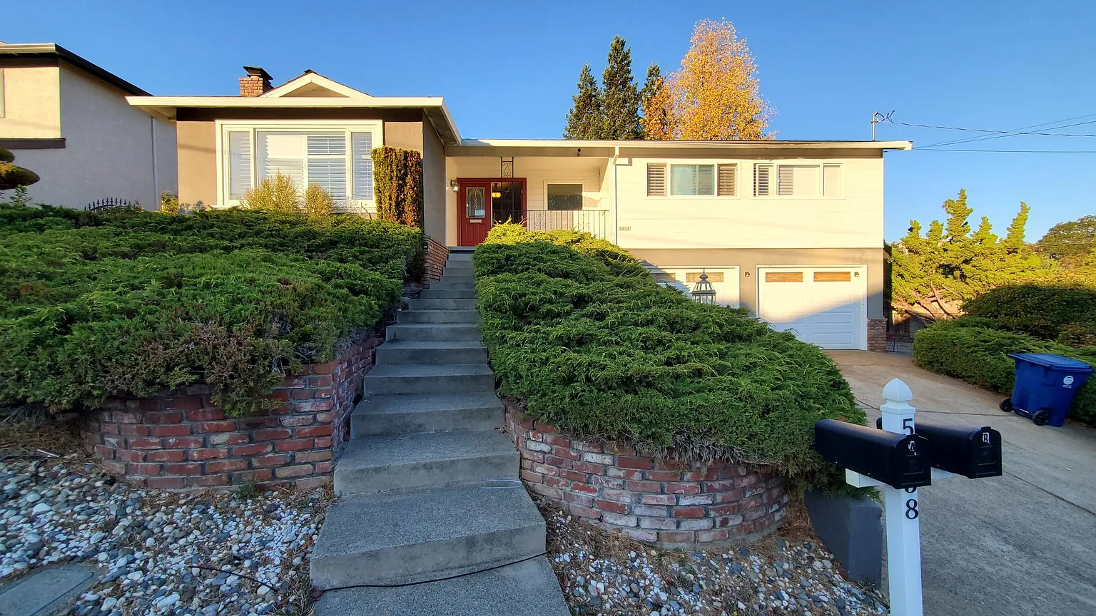 5038 Tyler Ln photo 1