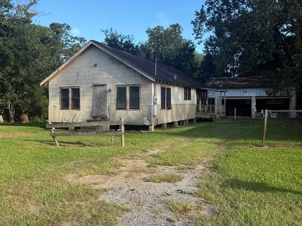 670 Primrose St, Vidor, TX 77662