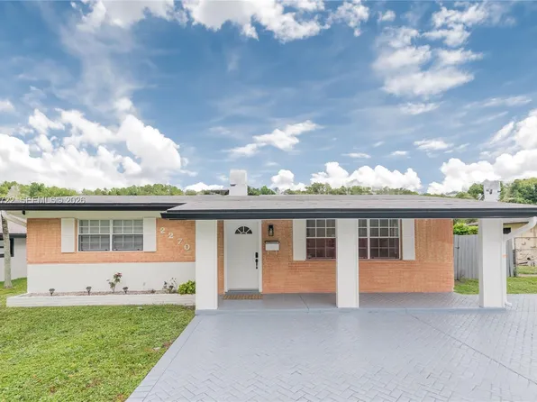 2270 Havana Dr, Hollywood, FL 33023