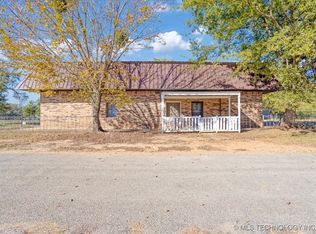 115 N Main St, Hendrix, OK 74741