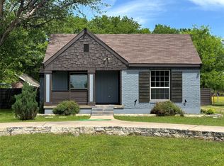 2763 Bear Creek Rd, Lancaster, TX 75146