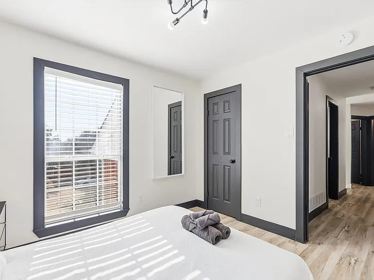 6440 Knoll Ridge Dr — Photo 31