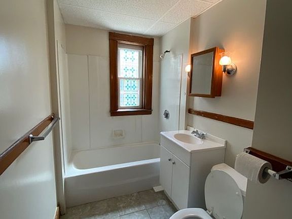 4th image of 2 Overlook St #12