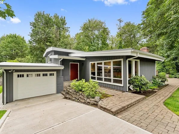 1555 SW Shadow Wood Dr, West Linn, OR 97068