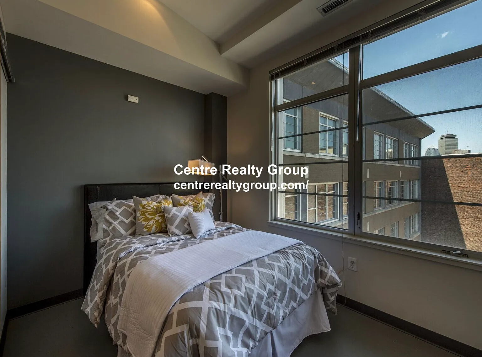 2 bed, 1.0 bath, $4,200 — Photo 4