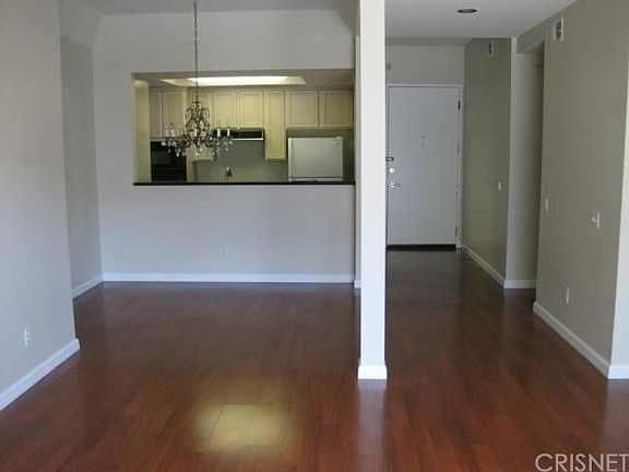 2nd image of 1820 S Beverly Glen Blvd APT 108