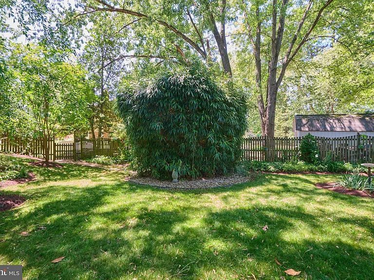2403 Arrow Park Dr — Photo 54