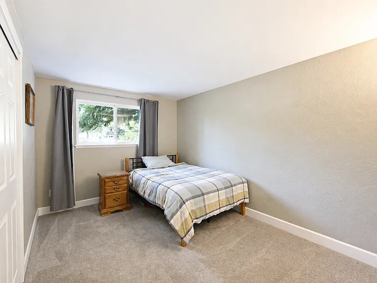 8015 NE 121st St — Photo 12