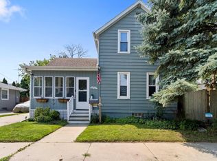 617 Washington Rd, Kenosha, WI 53140