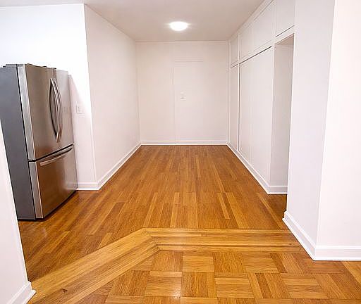 5th image of 62-64 Saunders St APT R1