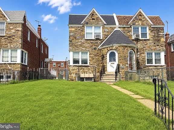 2nd image of 1221 Knorr St