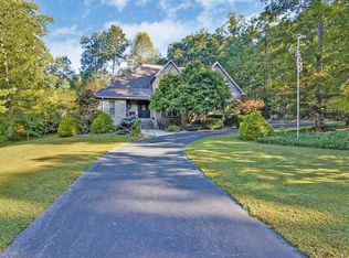 105 Shadow Wood Ln, Crossville, TN 38571