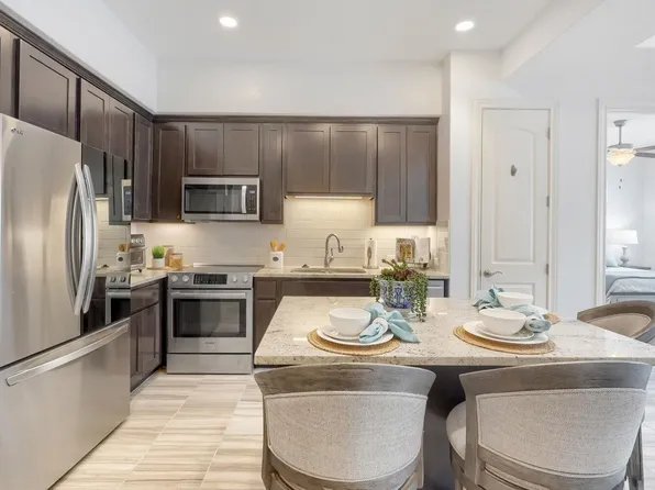 104 Bella Toscana Ave APT 2310, Lakeway, TX 78734