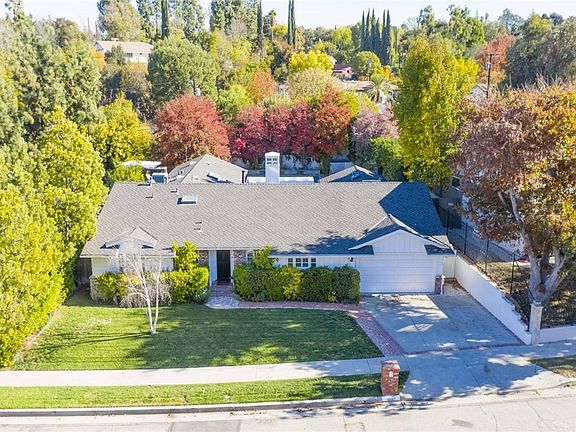3rd image of 16587 Bosque Dr