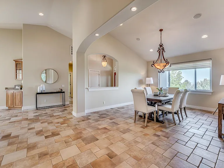 1039 Mountain Air Ct — Photo 4