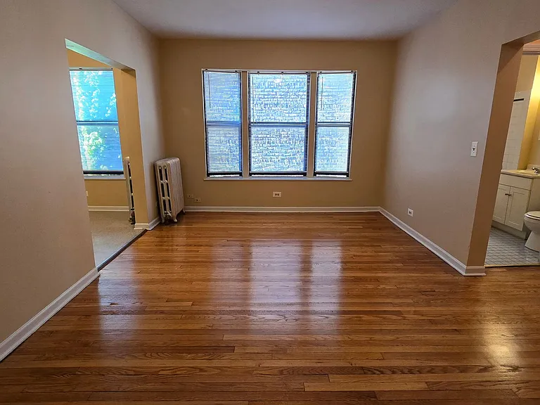 7722-28 N. MARSHFIELD — Photo 3