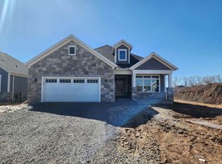 5810 N Kestrel Cir, Appleton, WI 54913