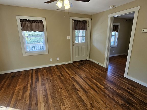 5th image of 36 Azalea Ave