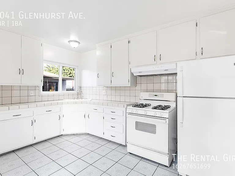 3041 Glenhurst Ave — Photo 3