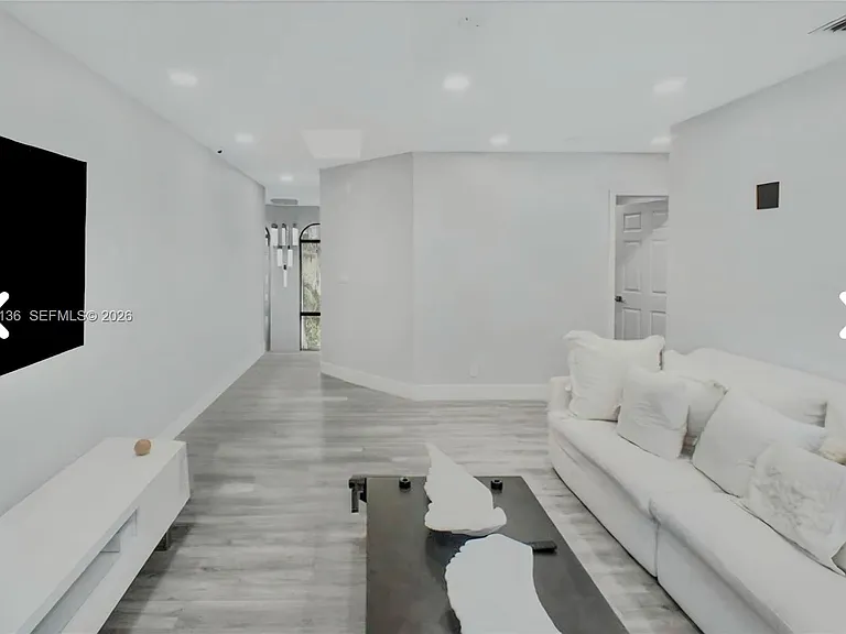 3801 NW 97th Ave — Photo 9