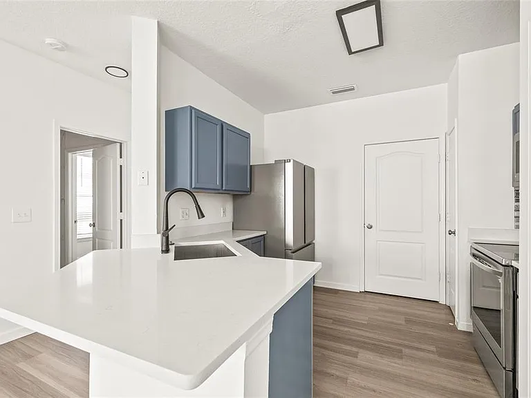 18006 Villa Creek Dr — Photo 23